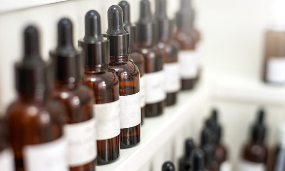 The Art of Scent: Mastering Fragrance Performance in Candle Making ...