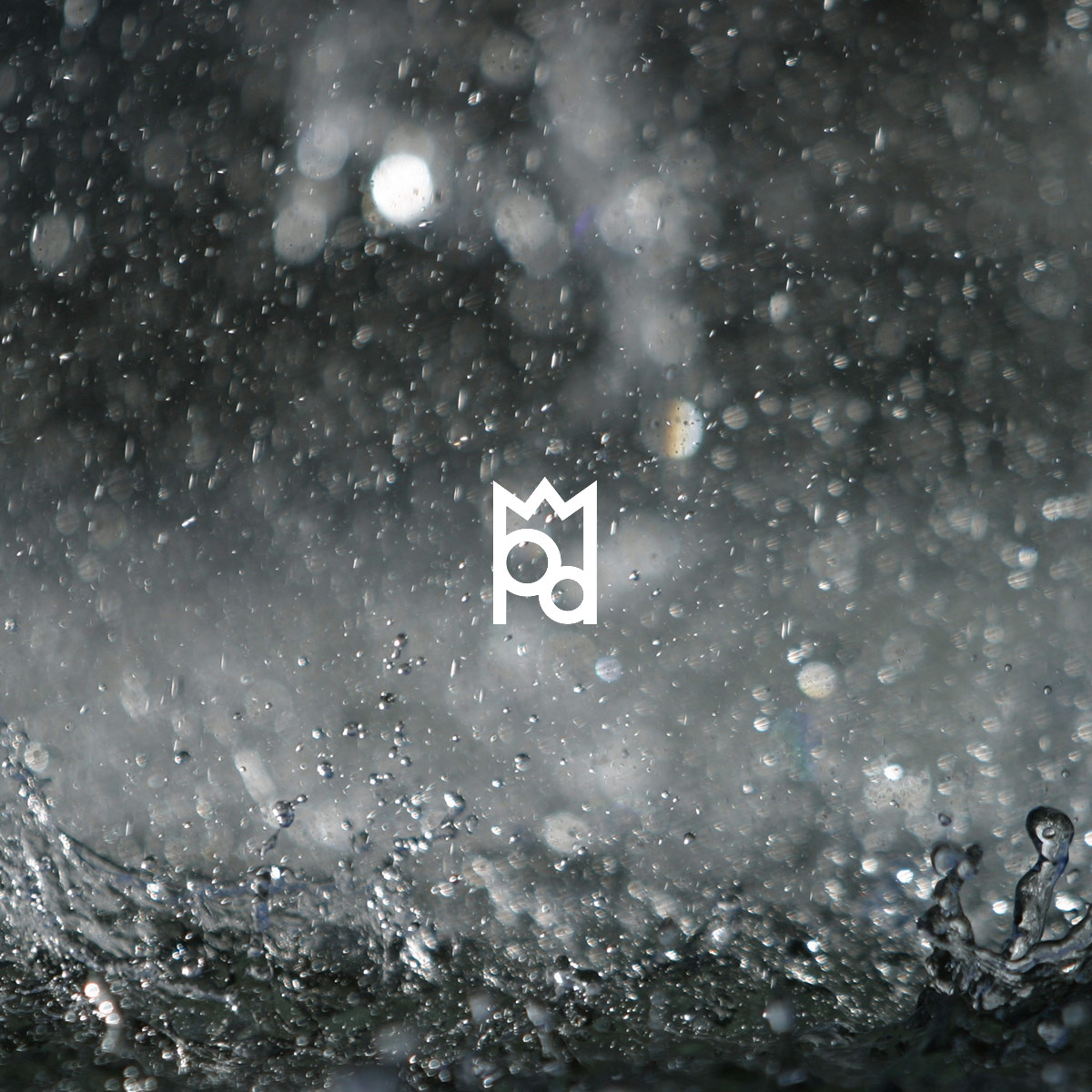 Rainfall fragrance oil - a modern fresh and ozonic blend